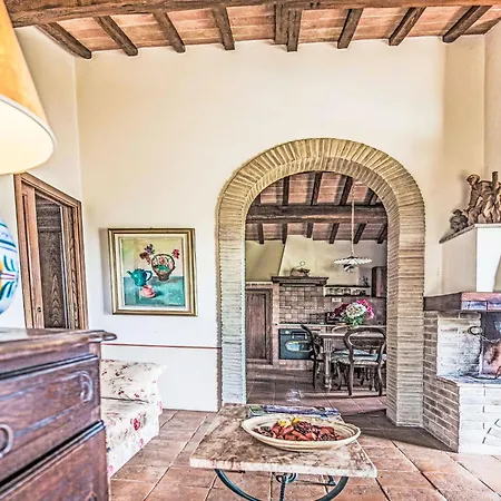 Сasa de vacaciones Belvedere Delle Crete By Interhome *